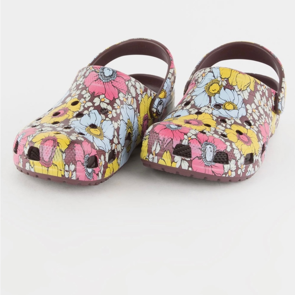 CROCS Classic Retro Flower Womens Clogs